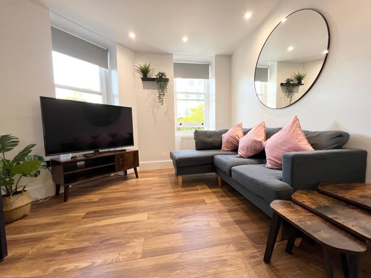 Lovely Apartment, One Minute From Bournemouth Beach And Town. Extérieur photo